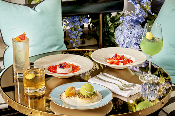 Celebrate Wimbledon with themed cakes & cocktails at The Kensington