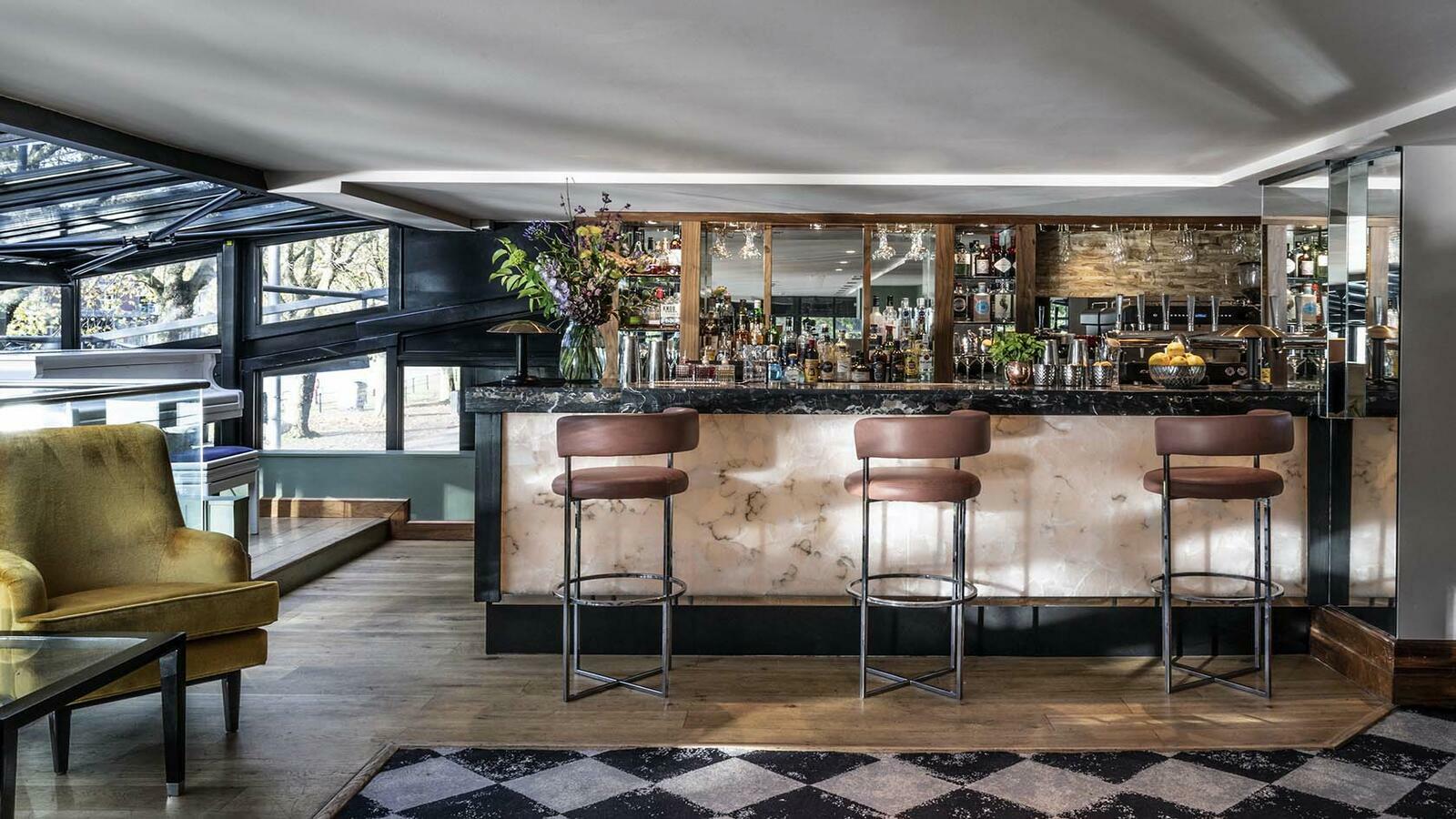 The Bristol - The River Lounge